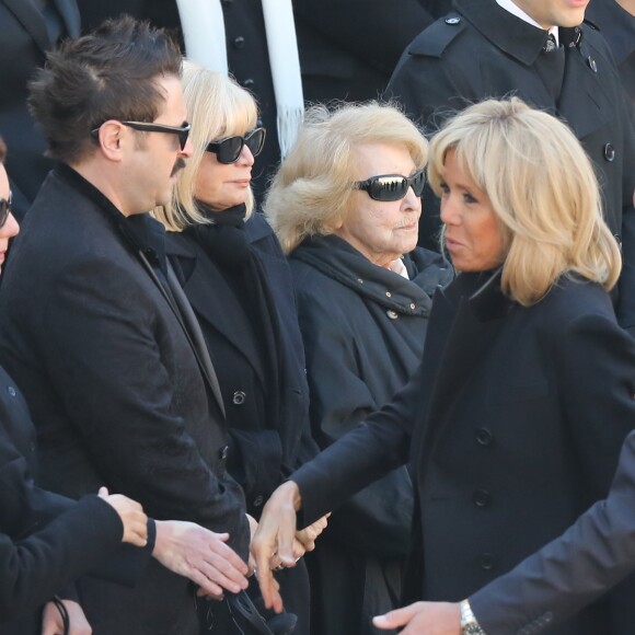 Seda Aznavour (Fille de Charles Aznavour), Aida Aznavour (Soeur de Charles Aznavour), Brigitte Macron - Arrivées à l'hommage national à Charles Aznavour à l'Hôtel des Invalides à Paris. Le 5 octobre 2018 © Jacovides-Moreau / Bestimage