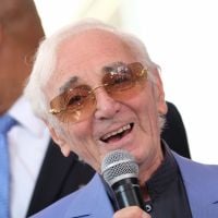 Charles Aznavour : La réaction de sa femme Ulla quand elle écoute ses chansons