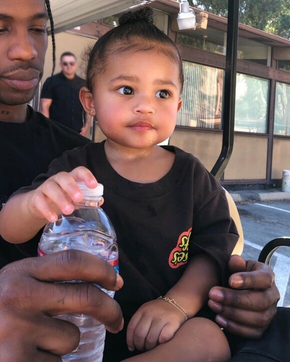 Travis Scott et sa fille Stormi - Instagram de Kylie Jenner