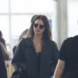 Exclusif - Lana Del Rey arrive avec un mystérieux inconnu à l'aéroport de JFK à New York, le 24 septembre 2019