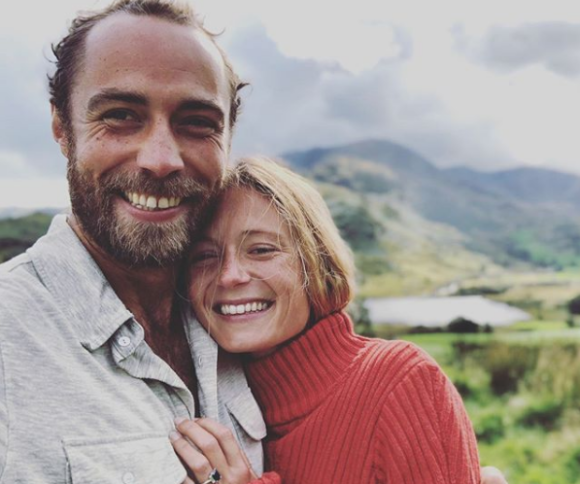 James Middleton et Alizée Thevenet confirment leurs fiançailles sur Instagram, le dimanche 6 octobre 2019.