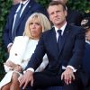 Le président Emmanuel Macron et sa femme Brigitte lors de la cérémonie franco - américaine au cimetière américain de Colleville sur Mer le 6 juin 2019 dans le cadre du 75e anniversaire du débarquement. © Stéphane Lemouton / Bestimage