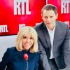 Marc-Olivier Fogiel et Brigitte Macron dans les studios de RTL. Une interview d'une heure diffusée le 20 juin 2019.