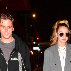 Gigi Hadid est allée diner avec Antoni Porowski (Queer Eye) au restaurant Bond St Japanese à New York, le 7 octobre 2019.