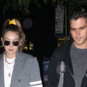 Gigi Hadid est allée diner avec Antoni Porowski (Queer Eye) au restaurant Bond St Japanese à New York, le 7 octobre 2019.