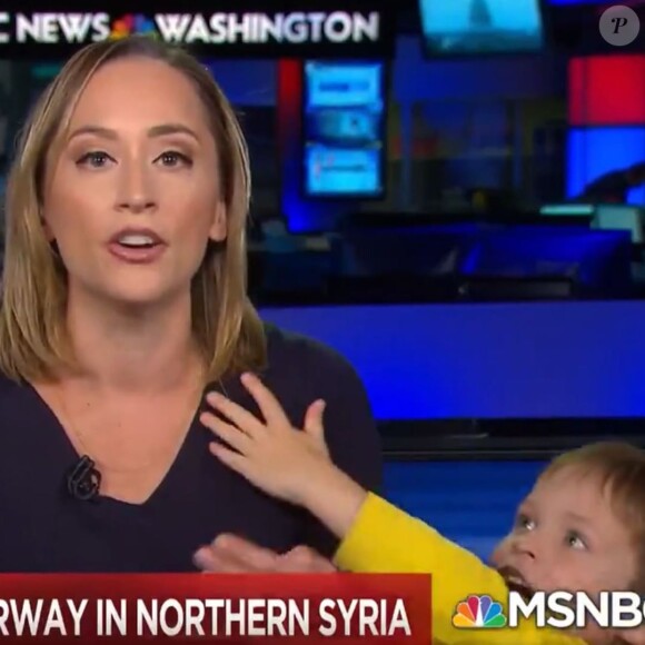 La journaliste américaine Courtney Kube perturbée en direct par son fils sur MSNBC, le 9 octobre 2019