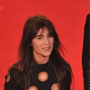 Charlotte Gainsbourg - Montée des marches du film "Mommy" lors du 67e Festival du film de Cannes. Le 22 mai 2014.