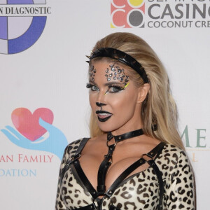 Carmen Electra à la soirée d'Halloween Fright Nights au casino The Seminole à Coconut Creek en Floride, le 17 octobre 2019.