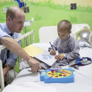 Le prince William et Catherine Kate Middleton visitent le Shaukat Khanum Memorial Cancer Hospital à Lahore, Pakistan le 17 octobre 2019.