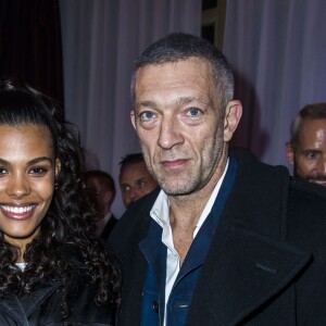 Vincent Cassel et sa femme Tina Kunakey - Dîner de gala de l'association AEM (Un Avenir pour les Enfants du Monde) au bénéfice des enfants du Rwanda organisée par B.Djian au Pavillon Ledoyen à Paris, France, le 11 décembre 2018. Chaque année avant les fêtes, B.Djian mobilise la mode le temps d'un dîner caritatif au profit des enfants du Rwanda. La directrice de la rédaction de Numéro Magazine associe à la cause de l'association AEM, les grandes maisons de couture française. © Olivier Borde/Bestimage