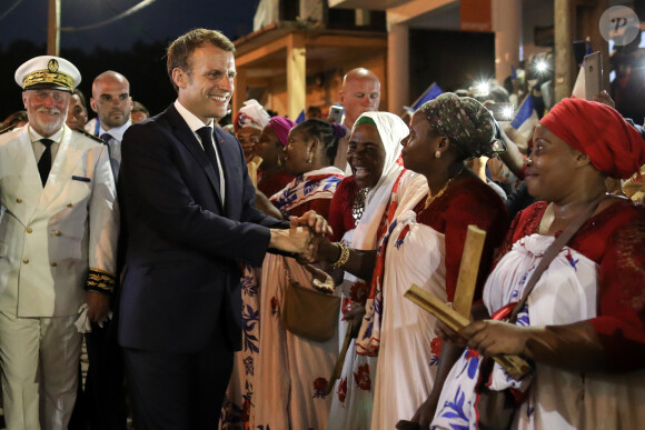 Jean-François Colombet, préfet de la Réunion - Le président de la République Emmanuel Macron visite la ville de Hamjago à Mayotte pour une rencontre avec la population le 22 octobre 2019. © Stéphane Lemouton / bestimage