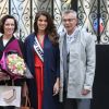 Iris Mittenaere et ses parents Yves Mittenaere et Laurence Druart au Palais de l'Elysée pour rencontrer le Président de la République François Hollande et visiter l'Elysée à Paris, le 18 mars 2017.
