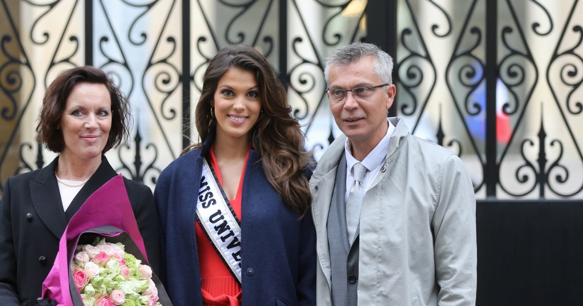 iris-mittenaere-et-ses-parents-yves-mittenaere-et-laurence-druart-au