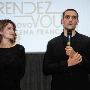 Laetitia Casta et son mari Louis Garrel lors de la première du film 'L'Homme fidèle' à Milan en Italie, le 6 avril 2019.