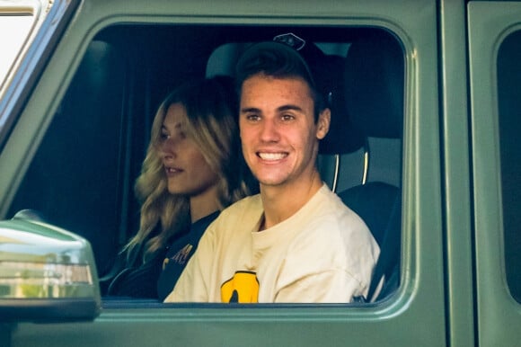 Justin Bieber et sa femme Hailey Baldwin Bieber à la sortie de chez le médecin à Beverly Hills, le 14 octobre 2019. 14/10/2019 - Los Angeles