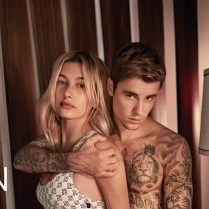 Justin Bieber et sa femme Hailey Baldwin-Bieber posent pour la nouvelle campagne de Calvin Klein CK50 - 5 octobre 2019.