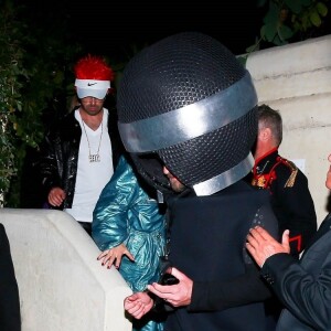 Justin Timberlake assiste à la soirée d'Halloween de la marque de tequila Casamigos, déguisé en micro. Beverly Hills, le 25 octobre 2019.
