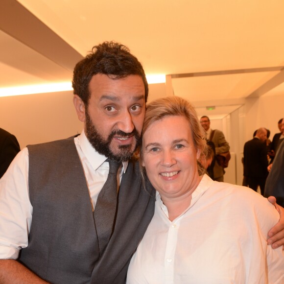 Cyril Hanouna et Hélène Darroze - Présentation du Renault Trezor concept car électrique pendant la 119ème édition du Mondial de l'Automobile 2016 au Paris Expo Porte de Versailles à Paris, le 29 septembre 2016. © Rachid Bellak/Bestimage