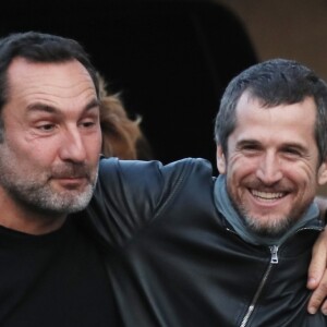 Exclusif - Gilles Lellouche et Guillaume Canet lors de l'avant-première nationale du film "Nous finirons ensemble" (suite des "Petits Mouchoirs") au cinéma le Rex d'Andernos-les-Bains, bassin d'Arcachon, France, le 17 avril 2019. © Patrick Bernard/Bestimage