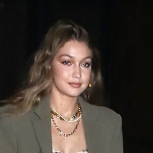 Gigi Hadid à son arrivée au restaurant L'Avenue à New York pour l'anniversaire de sa soeur. Le 10 octobre 2019