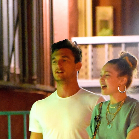 Exclusif - Gigi Hadid et son supposé nouveau compagnon Tyler Cameron sont allés dîner dans le restaurant de J. Theroux, Le Turtle à New York, le 14 août 2019.