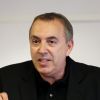 Jean-Marc Morandini fait une déclaration à la presse dans un salon de l'hôtel Radisson à Boulogne-Billancourt, le 19 juillet 2016, dénonçant un complot...