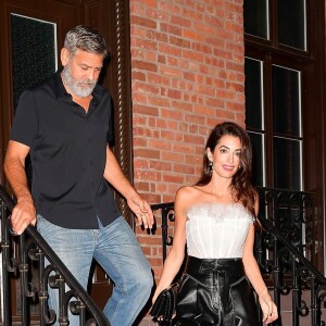 Exclusif - George Clooney et sa femme Amal Alamuddin Clooney sont allés diner en amoureux pour fêter leur 5ème anniversaire de mariage à New York, le 27 septembre 2019