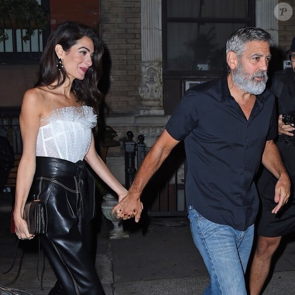 Exclusif - George et Amal Clooney fêtent leur cinquième anniversaire de mariage au restaurant "4 Charles Prime Rib" à New York, le 26 septembre 2019.