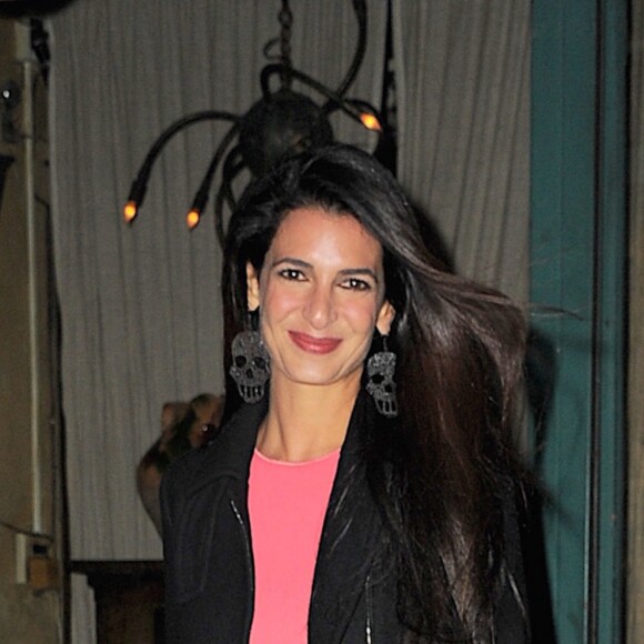 Tala Alamuddin à New York en 2015, juste avant qu'elle ne chute sur ses genoux en pleine rue.