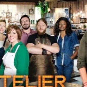 Photo officielle de l'émission "L'Atelier", animée par Flavie Flament