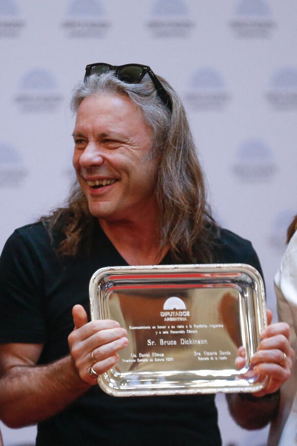 Bruce Dickinson d'Iron Maiden le 11 octobre 2019à Buenos Aires en Argentine lors d'un hommage rendu au groupe par le Congrès argentin.