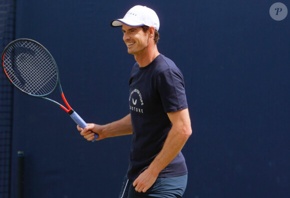 Andy Murray lors de son entrainement pour le Tournoi de tennis du Queen's à Londres. Le 20 juin 2019.