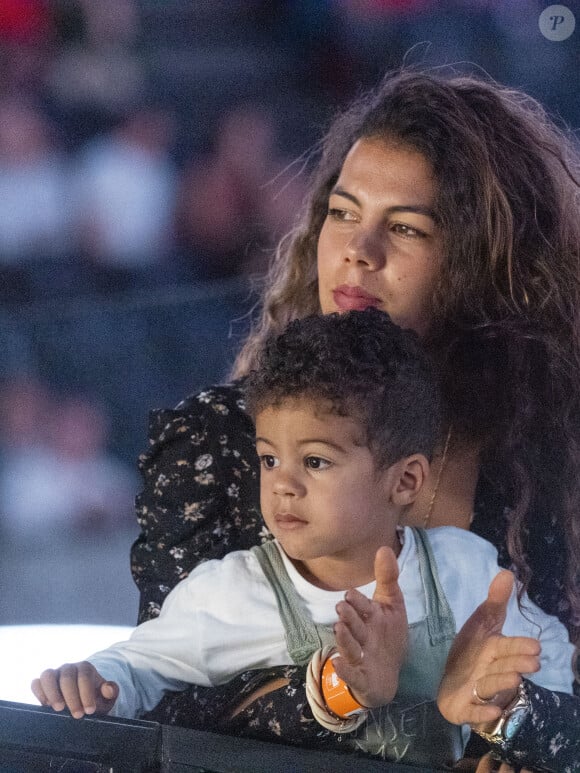 Exclusif - Noura El Shwekh, la femme de Jo-Wilfried Tsonga et leur fils Sugar ont assisté au match Jo-Wilfried Tsonga/Jan-Lennard Struff lord su Rolex Paris Masters à l'AccorHotels Arena à Paris le 31 octobre 2019.
