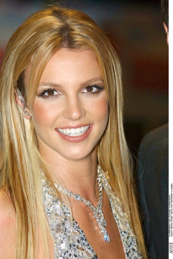 Britney Spears pour la première de son film "Crossroads" à Londres, le 26 mars 2002.