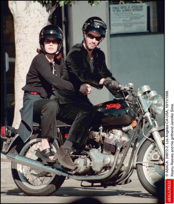 Keanu Reeves et Jennifer Syme à Los Angeles. Avril 2001.