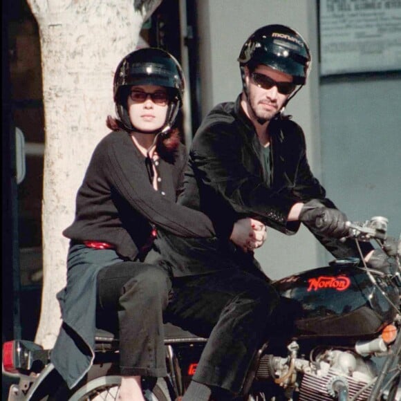 Keanu Reeves et Jennifer Syme à Los Angeles. Avril 2001.