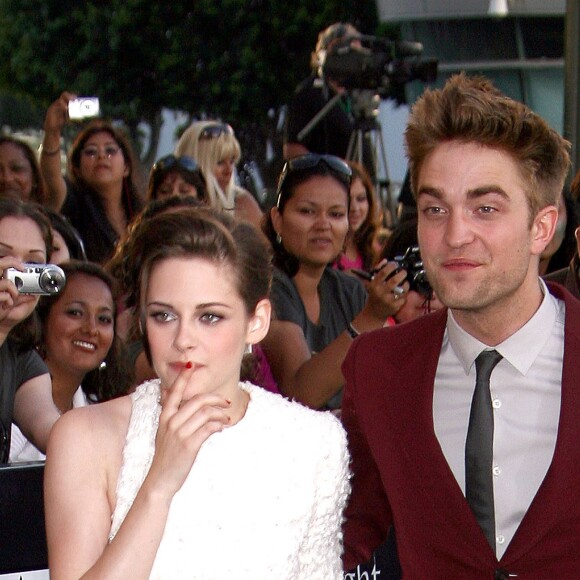 Kristen Stewart et Robert Pattinson - Première du film Eclipe au festival du film de Los Angeles au Nokia Theatre 