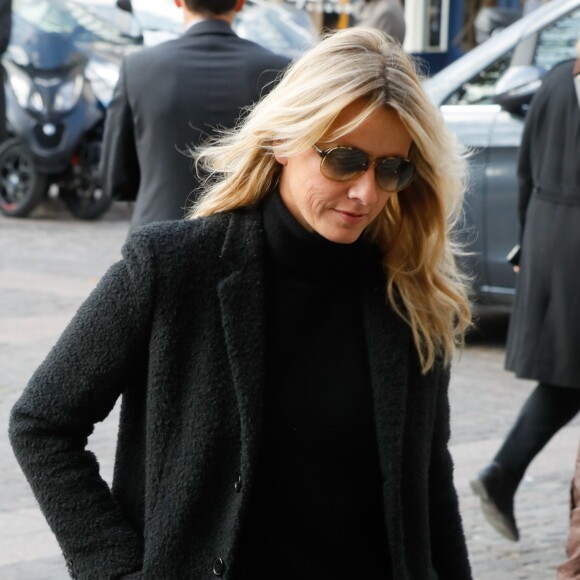 Sarah Lavoine - Arrivées aux obsèques de Marie Laforêt en l'église Saint-Eustache à Paris. Le 7 novembre 2019.