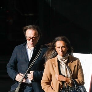 Vincent Perez et sa femme Karine Silla - Arrivées aux obsèques de Marie Laforêt en l'église Saint-Eustache à Paris. Le 7 novembre 2019.