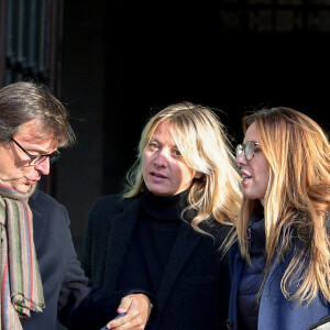 Sarah Lavoine - Sorties des obsèques de Marie Laforêt en l'église Saint-Eustache à Paris. Le 7 novembre 2019.