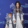 Selena Gomez et sa petite soeur Gracie - Les célébrités lors de l'avant-première du film "La Reine des Neiges 2" à Los Angeles, le 7 novembre 2019.