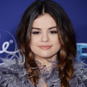 Selena Gomez et sa petite soeur Gracie - Les célébrités lors de l'avant-première du film "La Reine des Neiges 2" à Los Angeles, le 7 novembre 2019.