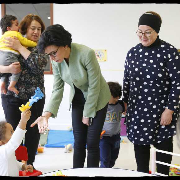 Exclusif - Rachida Dati - Déplacement de Rachida Dati sur des thématiques liées à l'Enfance et à la Famille à Paris à la Maison des Assistantes maternelles du 8ème, le 8 novembre 2019. © Alain Guizard/Bestimage