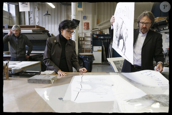 Exclusif - Rachida Dati se rend à l' imprimerie ARTE Adrien Maeght. Paris 14ème, rue Daguerre, le 13 novembre 2019. © Alain Guizard/Bestimage