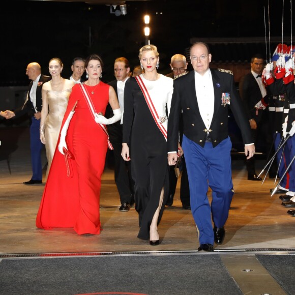 Beatrice Borromeo Casiraghi, la princesse Caroline de Hanovre, son fils Andrea Casiraghi, la princesse Charlene et le prince Albert II de Monaco - Soirée de gala au Grimaldi Forum le 19 novembre 2018 dans le cadre de la Fête Nationale Monégasque 2018. Cette année, c'est le ballet Samsom et Dalila de Camille Saint Saens avec l'orchestre philharmonique de Monte Carlo, les choeurs de Monte Carlo et les Ballets de l'Opéra de Shangai qui est joué sur la scène de la salle des Princes. © Claudia Albuquerque/ Bestimage