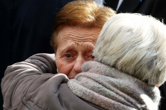 Gisèle Bardet (Femme du défunt) - Sorties des obsèques de Raymond Poulidor en l'église de Saint-Léonard-de-Noblat. Le 19 novembre 2019 © Patrick Bernard / Bestimage