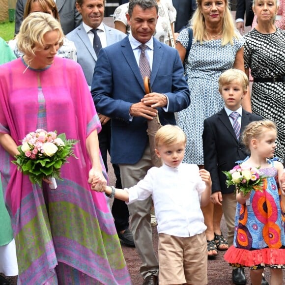 La Princesse Charlene de Monaco, le prince héréditaire Jacques, la princesse Gabriella et le prince Albert II de Monaco durant le traditionnel Pique-nique des monégasques au parc princesse Antoinette à Monaco le 6 septembre 2019. © Bruno Bebert / PRM / Bestimage