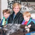 Diana et ses fils William et Harry en Autriche en 1993.