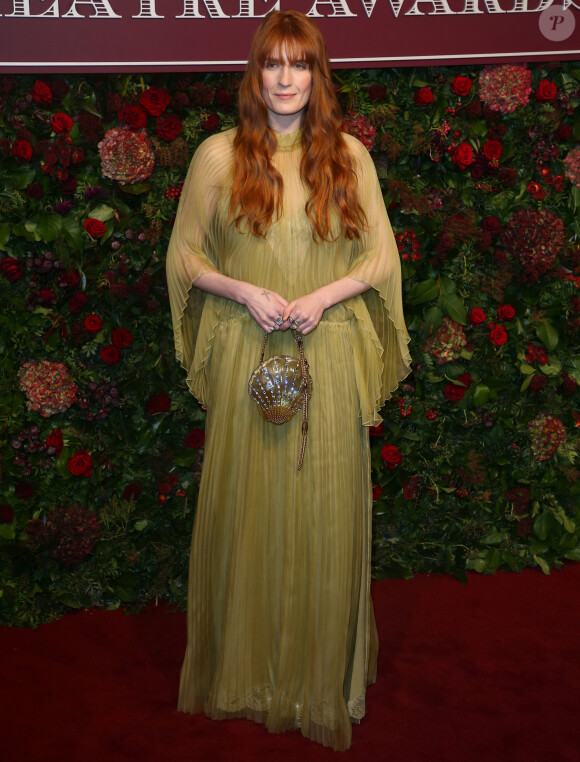 Florence Welch assiste aux "Evening Standard Awards" au London Coliseum à Londres, le 24 novembre 2019.