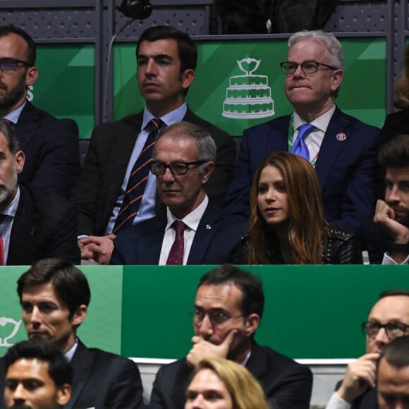 Le roi Felipe VI d'Espagne, Shakira et Gérard Piqué lors de la finale de la Coupe Davis à Madrid, face à Denis Shapovalov (6-3, 7-6), le 24 novembre 2019.